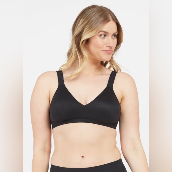 SPANX Other - NWT SPANX Lightly Lined Bra with Seamless Cups​